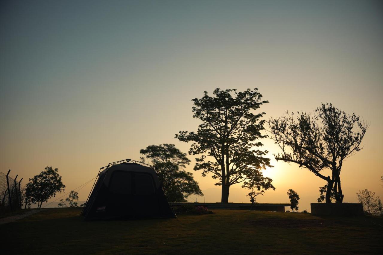 The Nirvana Camp Дхуликхел Экстерьер фото